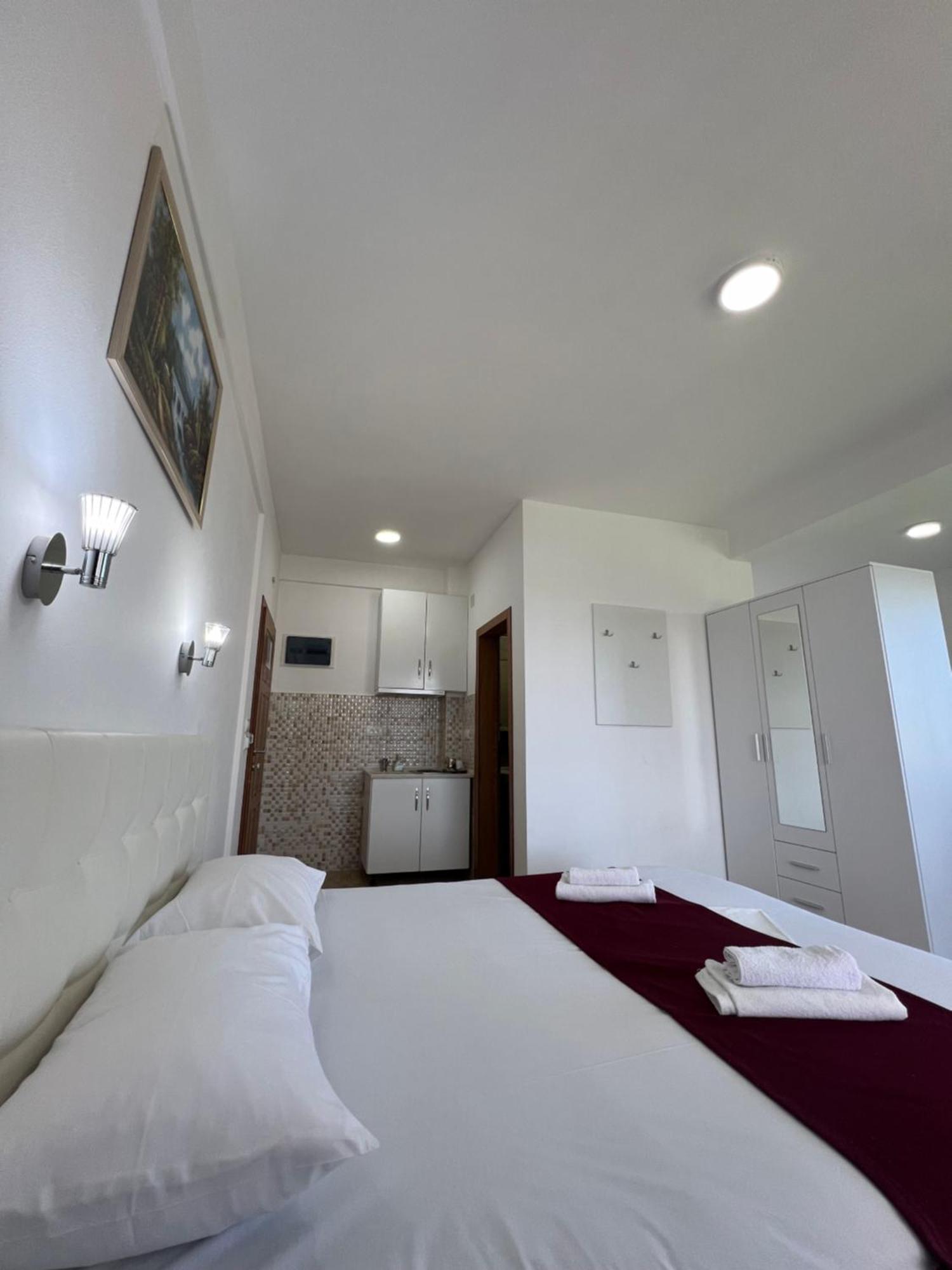 Apartments Fati & Flori Ulcinj Zewnętrze zdjęcie